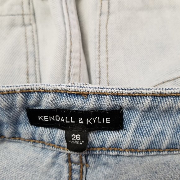 KENDALL & KYLIE Shorts - Picture 5 of 6